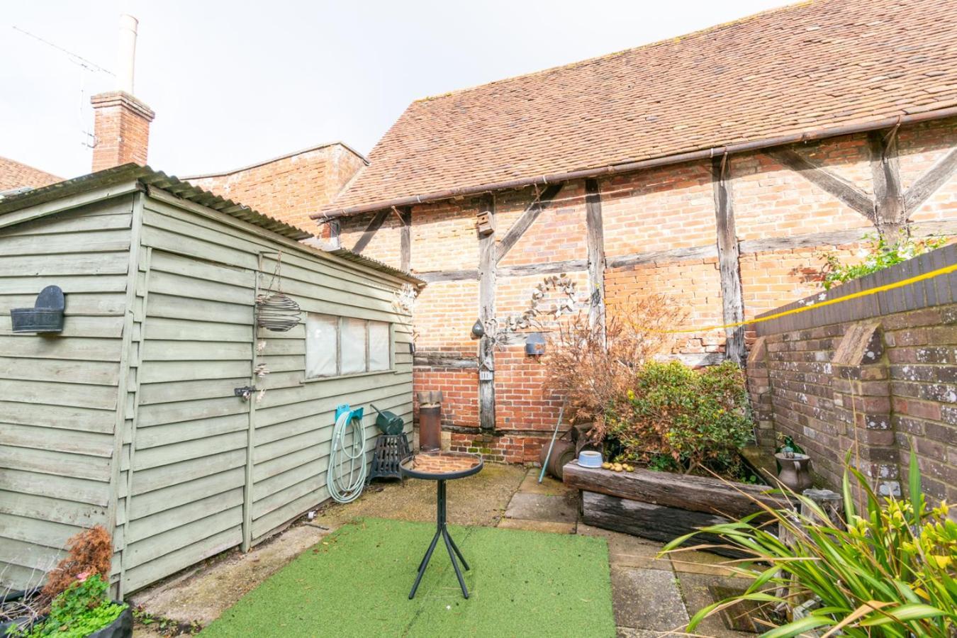 Stylish 2 Bedrooms Cosy & Bright Cottage, Pet Friendly, Sleeps 5, Titchfield Village - Summer Special Offer!! - By Blue Puffin Stays Kültér fotó